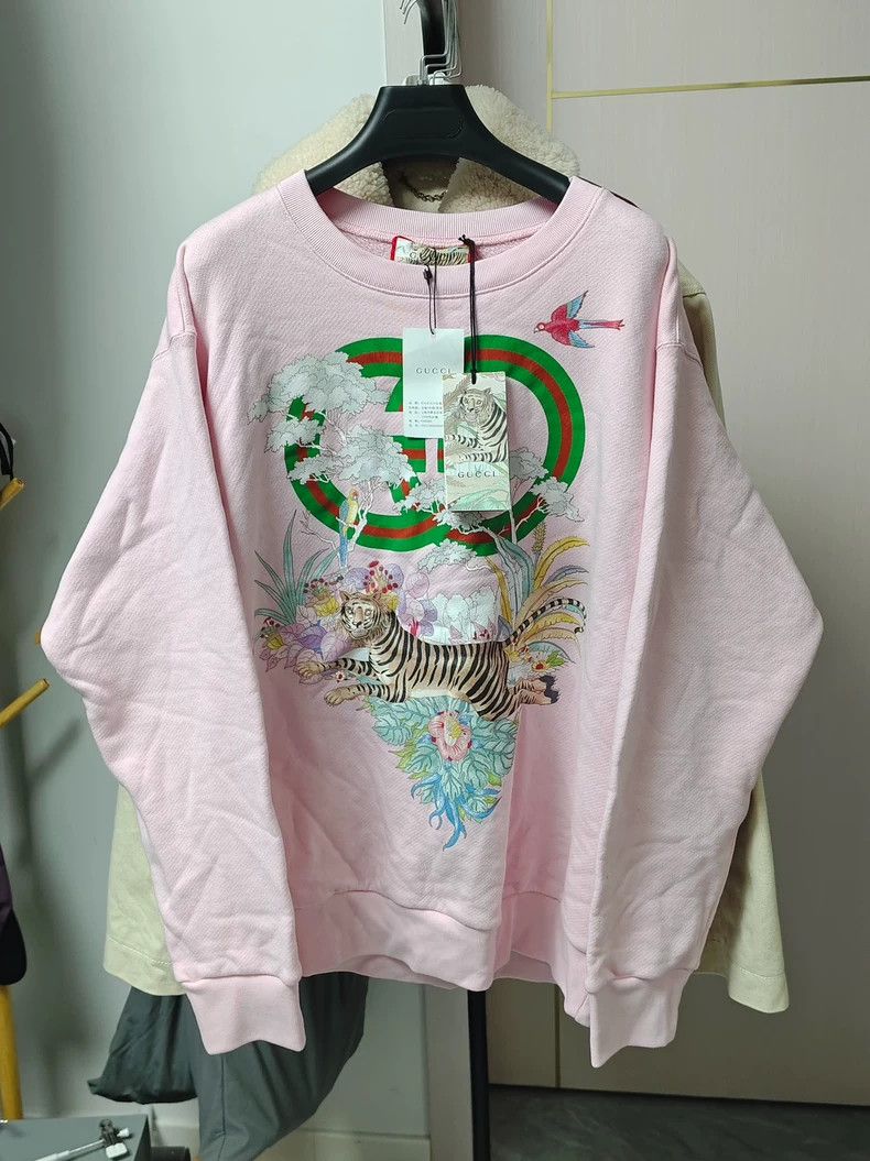 Gucci GucciSS22 Interlocking Double G Tiger Tiger Head Printed Ro Size L / US 10 / IT 46 - 1 Thumbnail