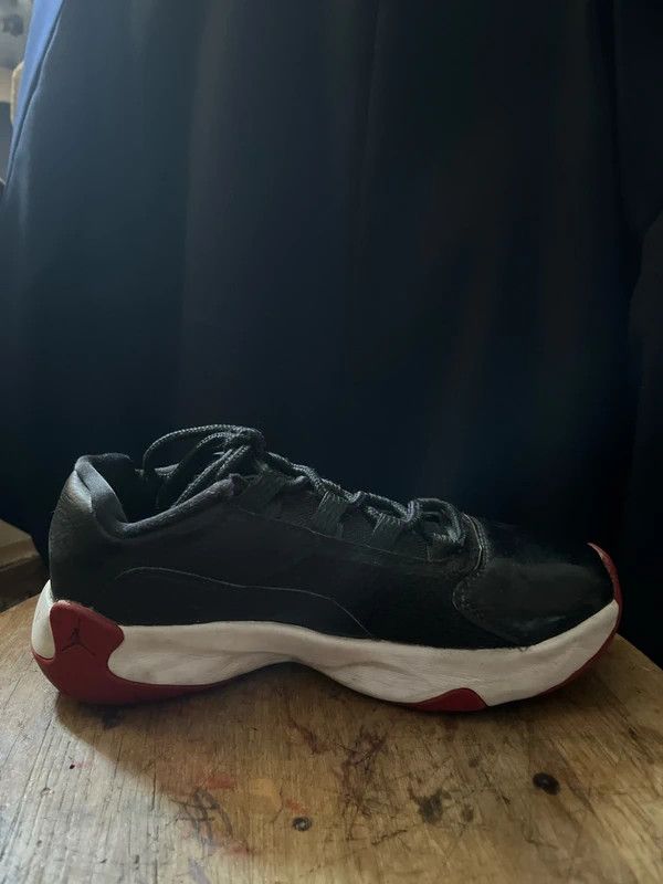 Jordan Brand Jordan 11 CMFT Low size UK 5.5 Size US 6 / EU 39 - 3 Thumbnail