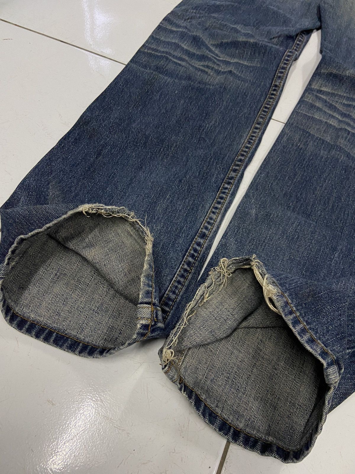 Japanese Brand RED PEPPER SKULL WINGS FLARE DENIM JEANS Size US 34 / EU 50 - 3 Thumbnail