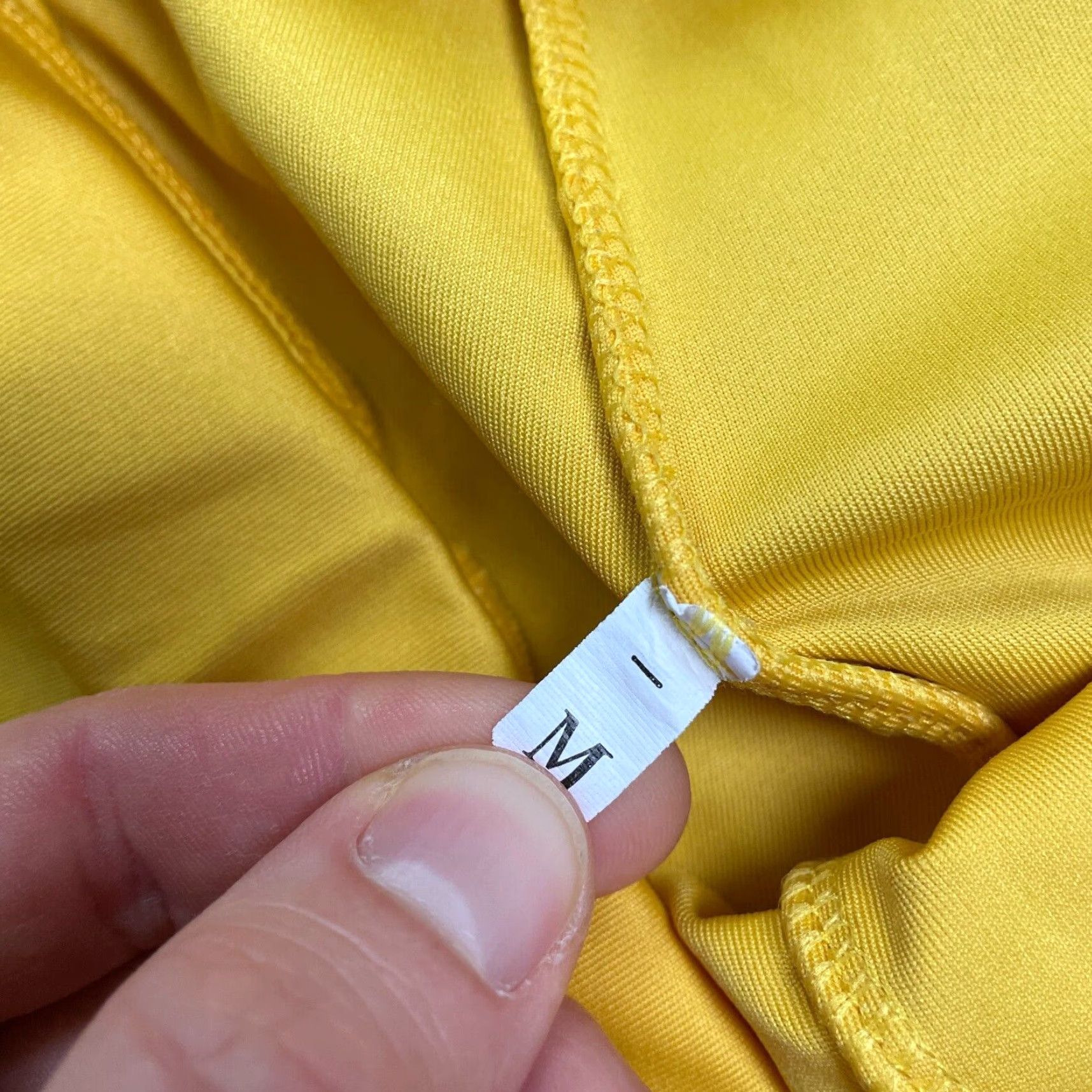 Vintage Unbranded Yellow Casual Bike Shorts Womens M Regular 28 Inseam 8.5 in Compression Breathable Lightweight Size 32" / US 10 / IT 46 - 3 Thumbnail