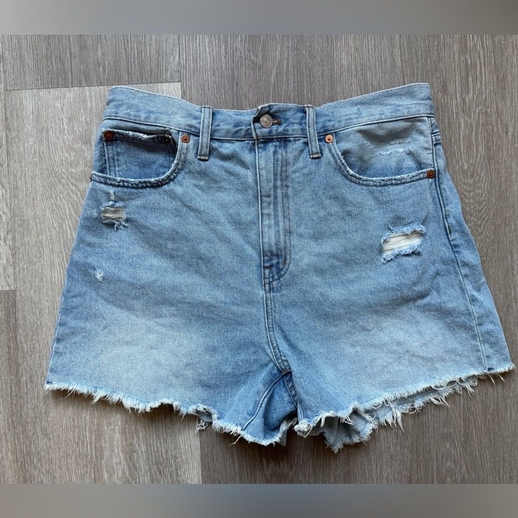 Madewell Madewell Blue Mom Jean Shorts High-Waisted Frayed Size 29" - 1 Thumbnail