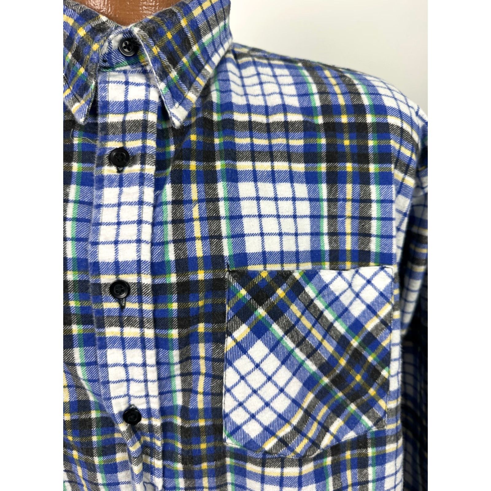 Vintage VINTAGE Saugatuck Flannel Shirt Men Large White Blue Plaid Button-Up Regular Fit 90s Grunge Size US L / EU 52-54 / 3 - 5 Thumbnail