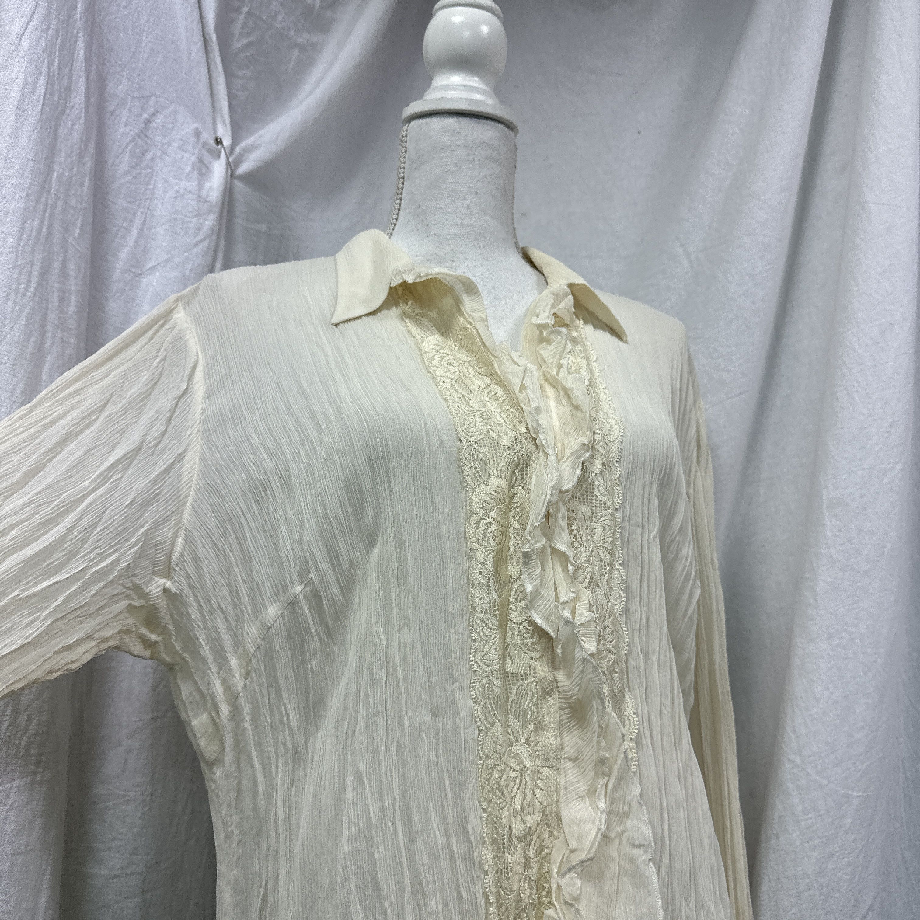 Vintage Vintage Avant Garde Off White Cream Lace Plated Shirt 00s Size L / US 10 / IT 46 - 6 Thumbnail