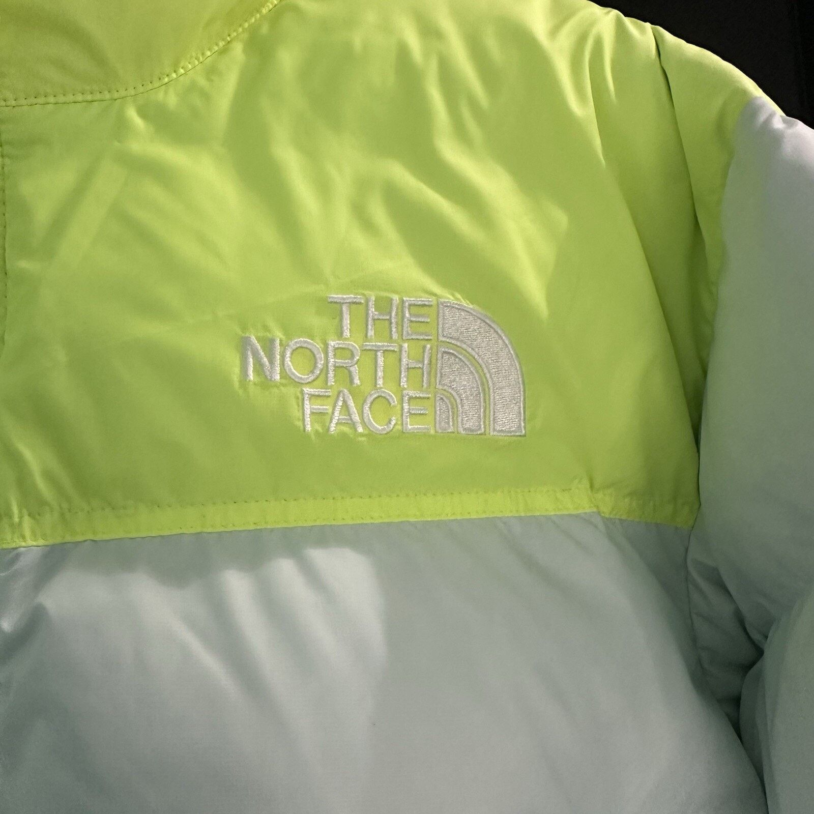 The North Face NEW The North Face Nuptse Short Crop 700Down Jacket Coat Size L / US 10 / IT 46 - 6 Thumbnail