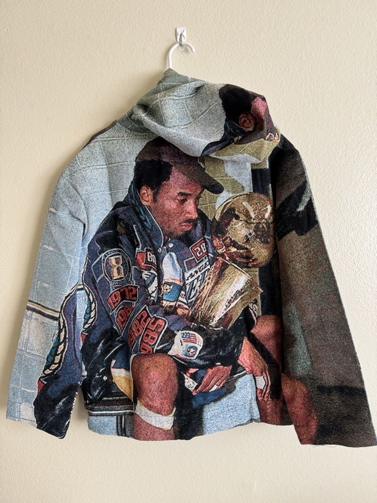 Nike Kobe Bryant championship hoodie Size US L / EU 52-54 / 3 - 2 Thumbnail