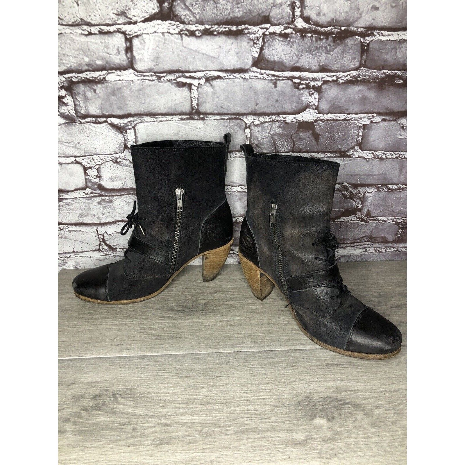 Allsaints AllSaints Spitalfields Jacks Place Black Leather Zip Heel St Size US 7.5 / IT 37.5 - 22 Thumbnail