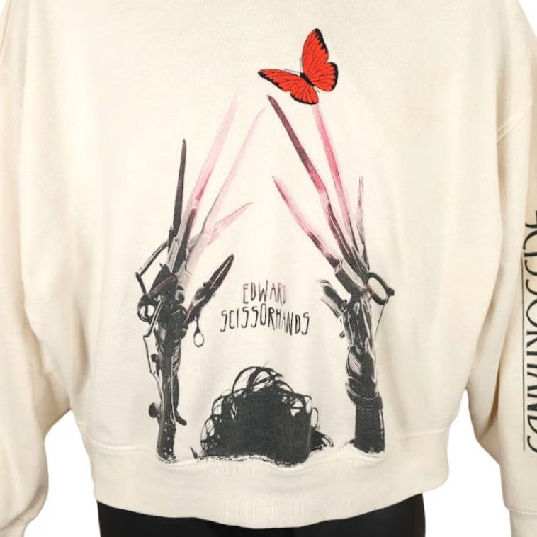 Vintage Edward Scissorhands Sweatshirt Womens Size Medium Cream Tim Burton Movie Crew Neck Pullover Vintage? No Size M / US 6-8 / IT 42-44 - 2 Thumbnail
