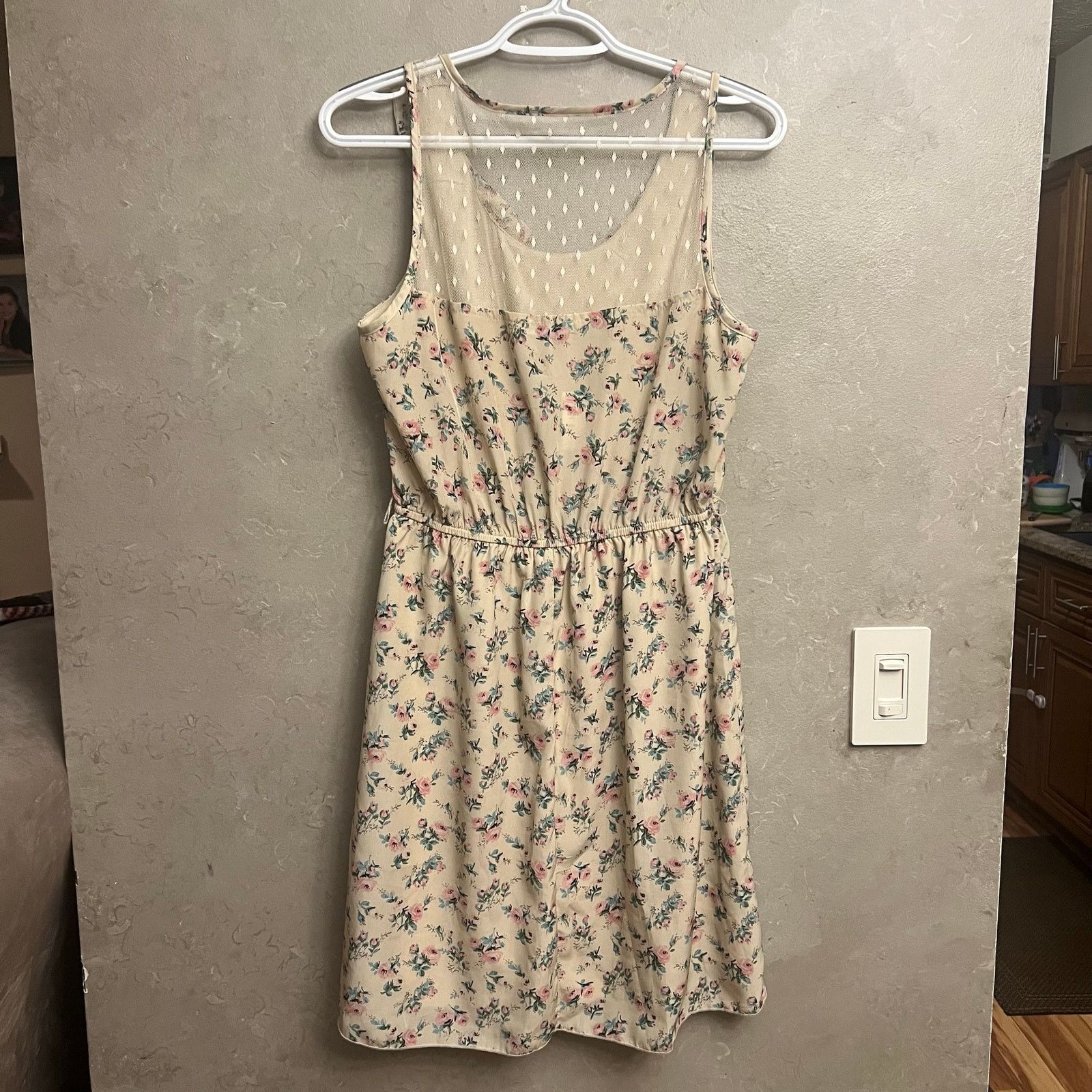 Other NWT Maurices Lightweight Mesh Ruffle Dress Medium Floral Size M / US 6-8 / IT 42-44 - 15 Thumbnail