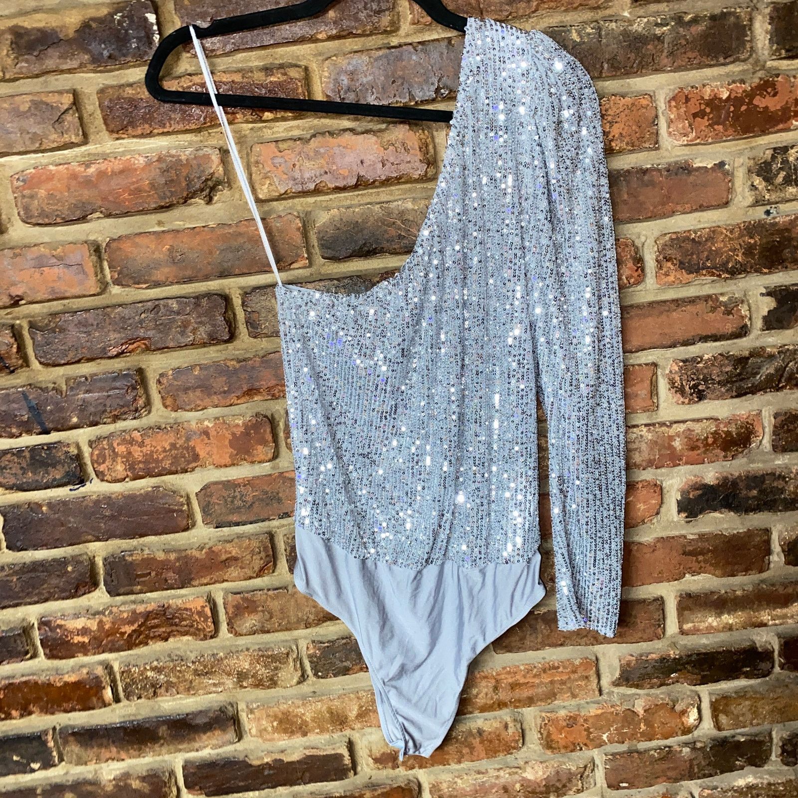 Zara Zara Silver Sequined One Shoulder Long Sleeve Bodysuit Large Size L / US 10 / IT 46 - 2 Thumbnail
