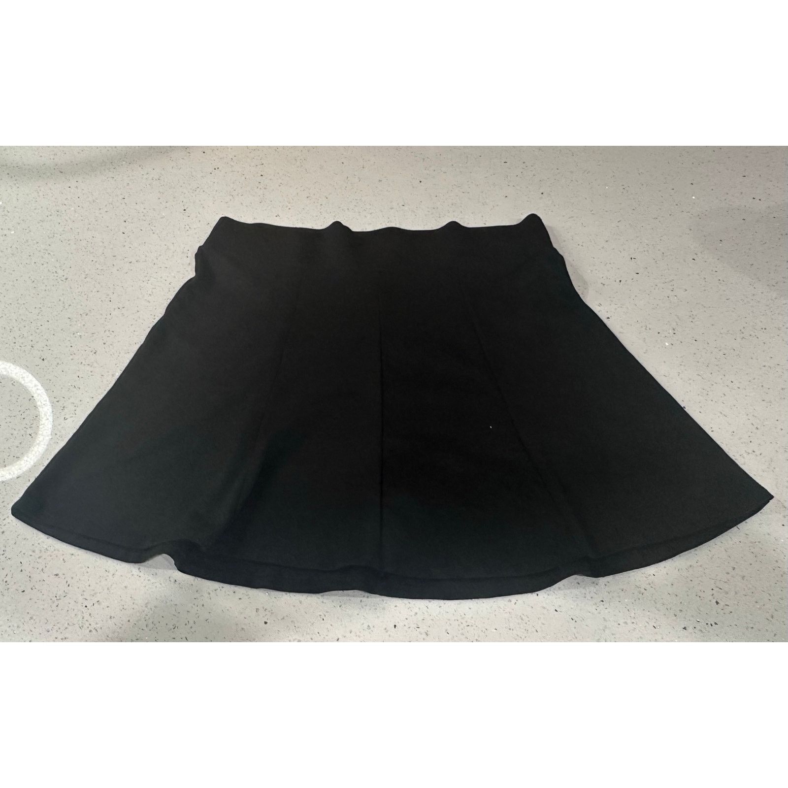 Other Maurices Simple Black Skirt, Size 16/18 Size XXL / US 16-18 / IT 52-54 - 1 Thumbnail