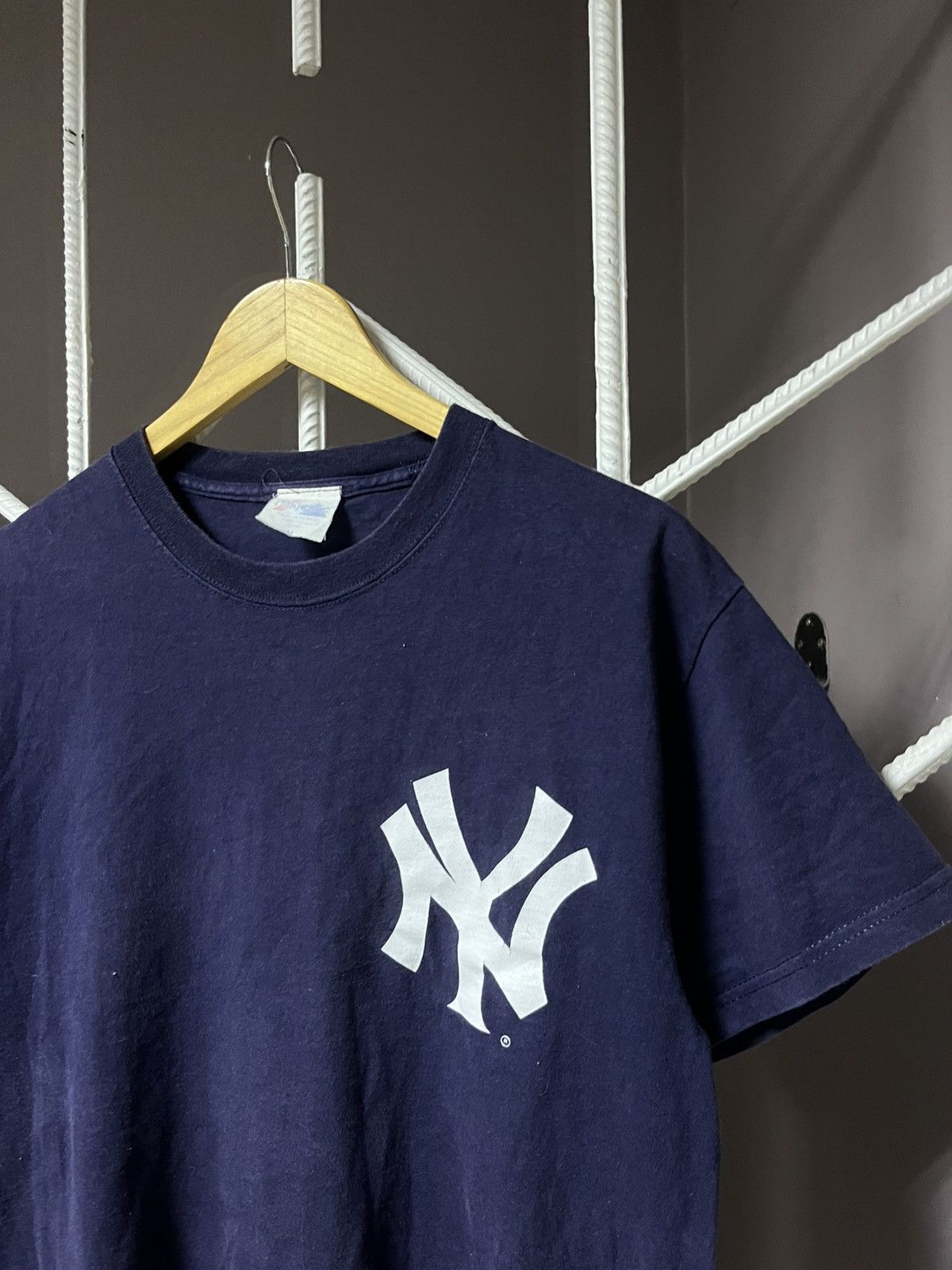 Majestic Vintage Y2K Majestic Yankees Boxy Fit Tee Size US M / EU 48-50 / 2 - 2 Thumbnail