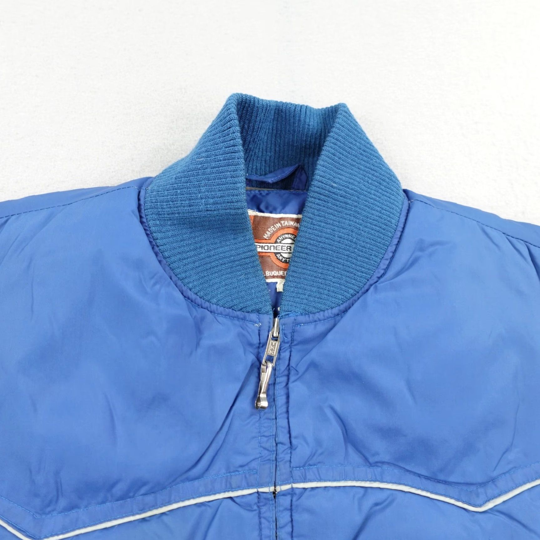 Vintage VINTAGE Pioneer Wear Vest Mens Medium Blue Quilted Down Insulated 80s Puffer Vest Mens Medium Blue 80s Outdoors Mens Size US M / EU 48-50 / 2 - 2 Thumbnail