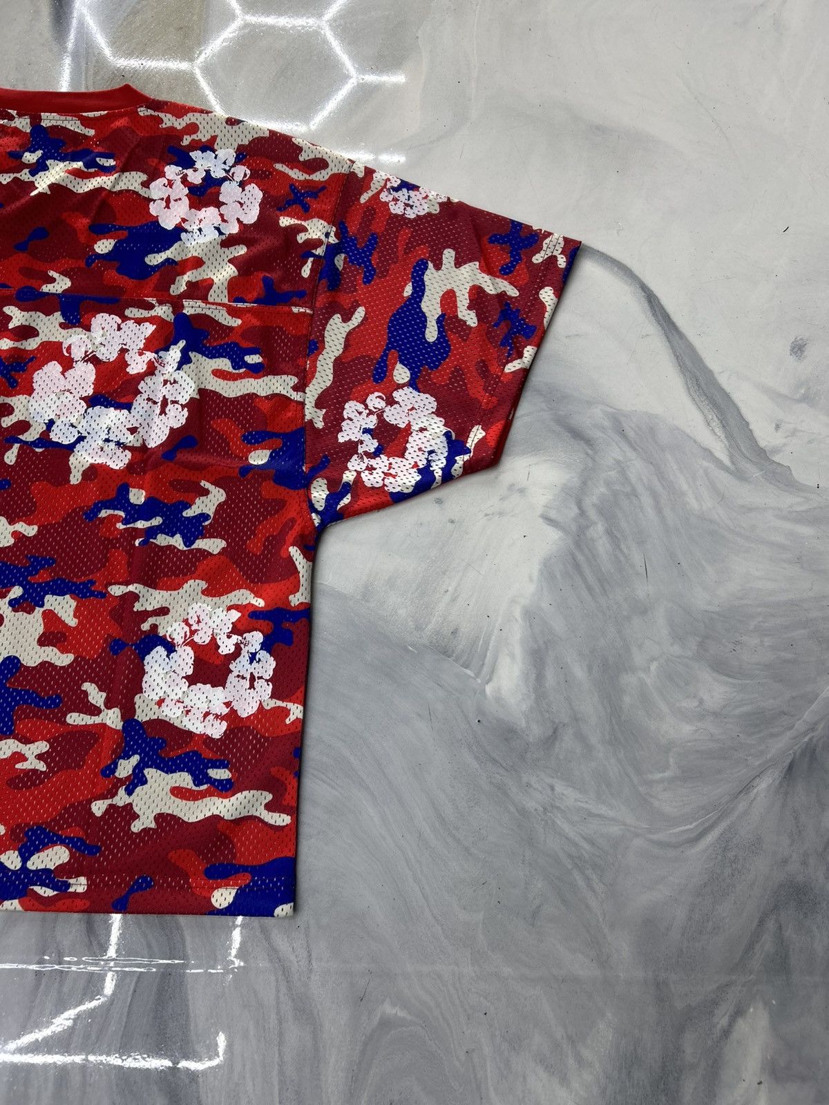 DENIM TEARS Denim Tears Red Blue Camo Cotton Wreath Jersey Size M Size US M / EU 48-50 / 2 - 9 Thumbnail