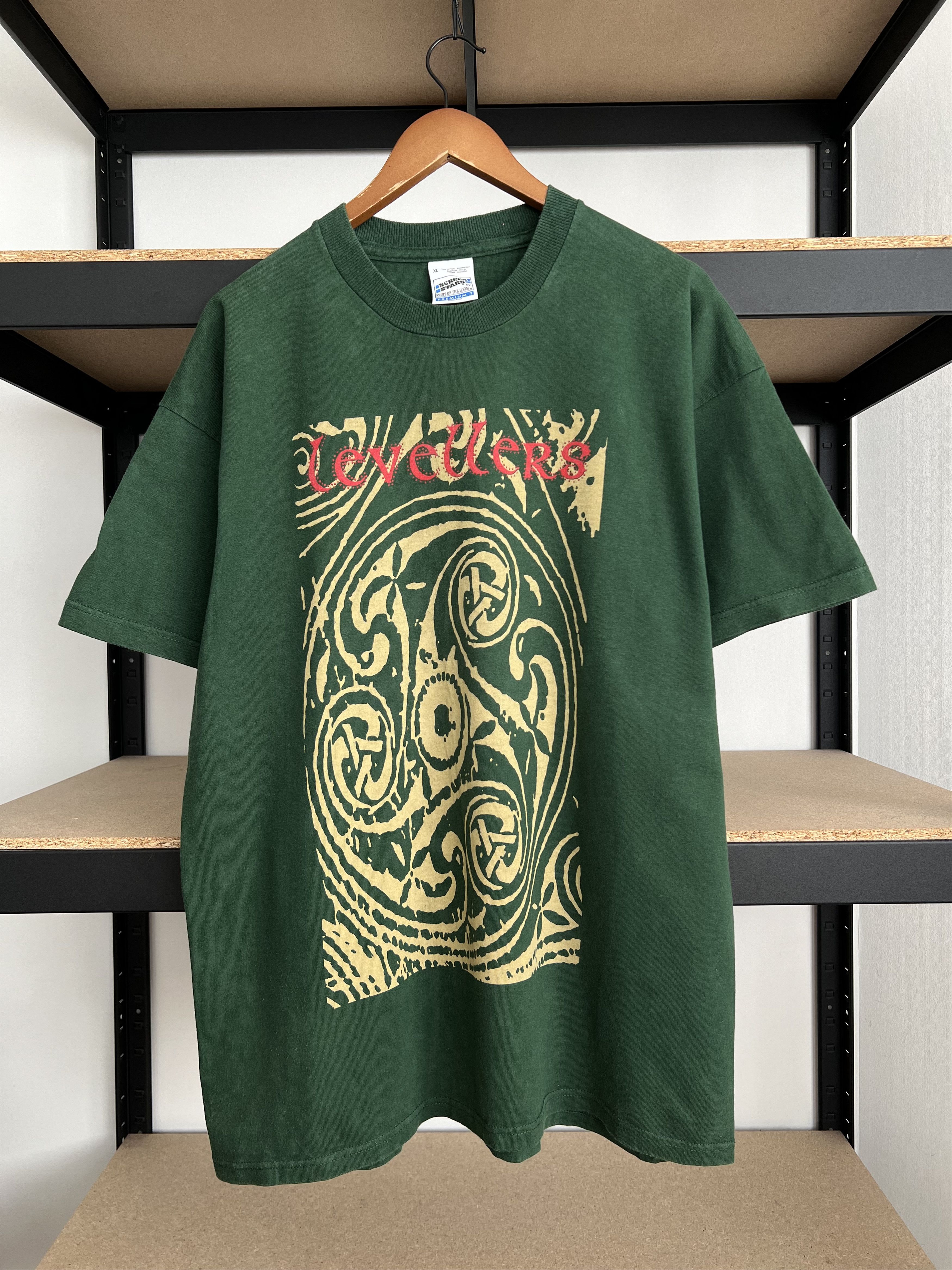 Band Tees Vintage 90s Levellers Rock Band Green T-shirt Size US XL / EU 56 / 4 - 1 Thumbnail