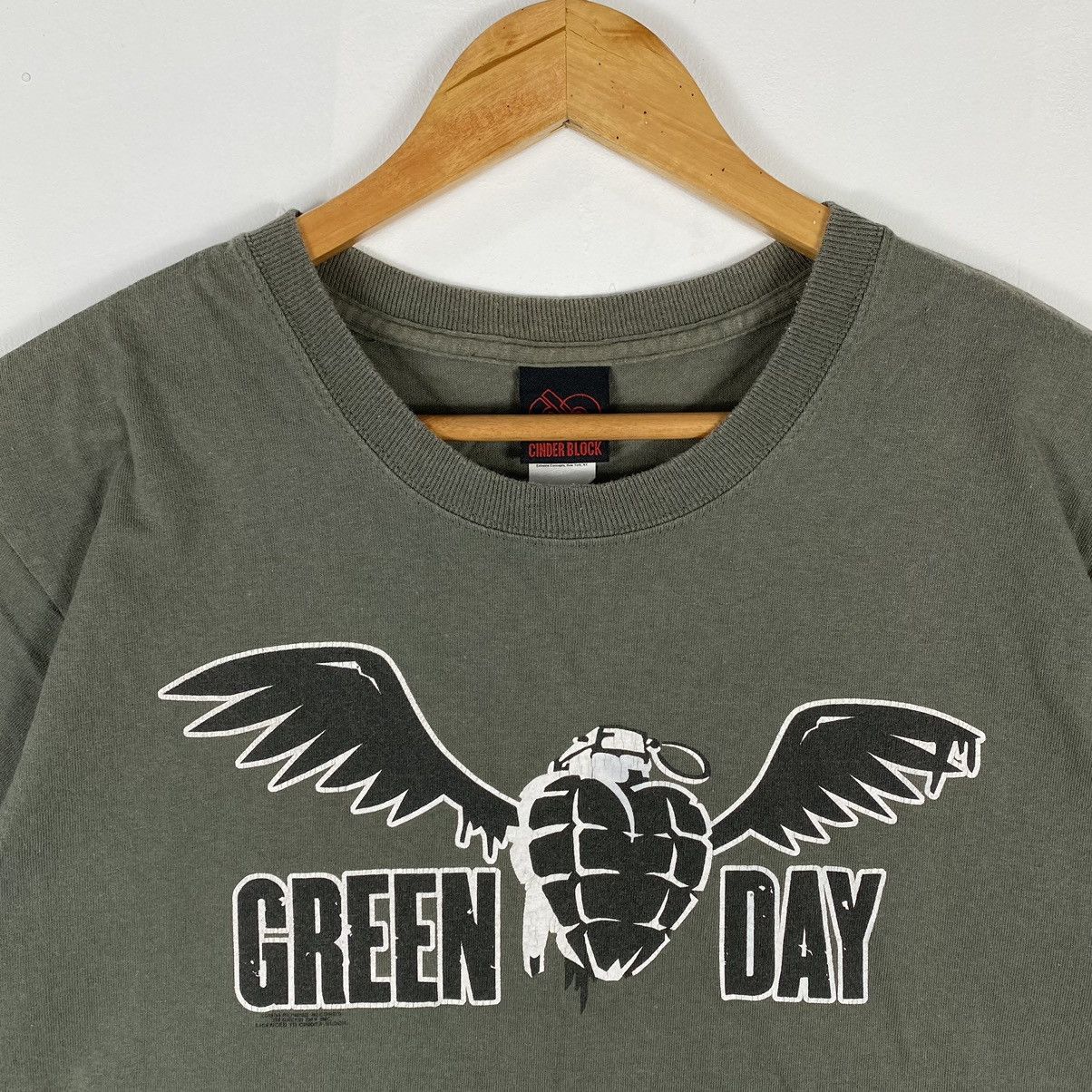 Band Tees × Vintage Vintage 00's GREEN DAY American Idiot Album Promo Band Tee Size US S / EU 44-46 / 1 - 3 Thumbnail