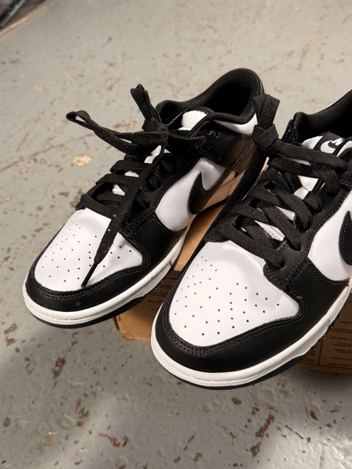Nike Slightly Imperfect Nike Dunk Pandas Size US 8 / EU 41 - 5 Thumbnail