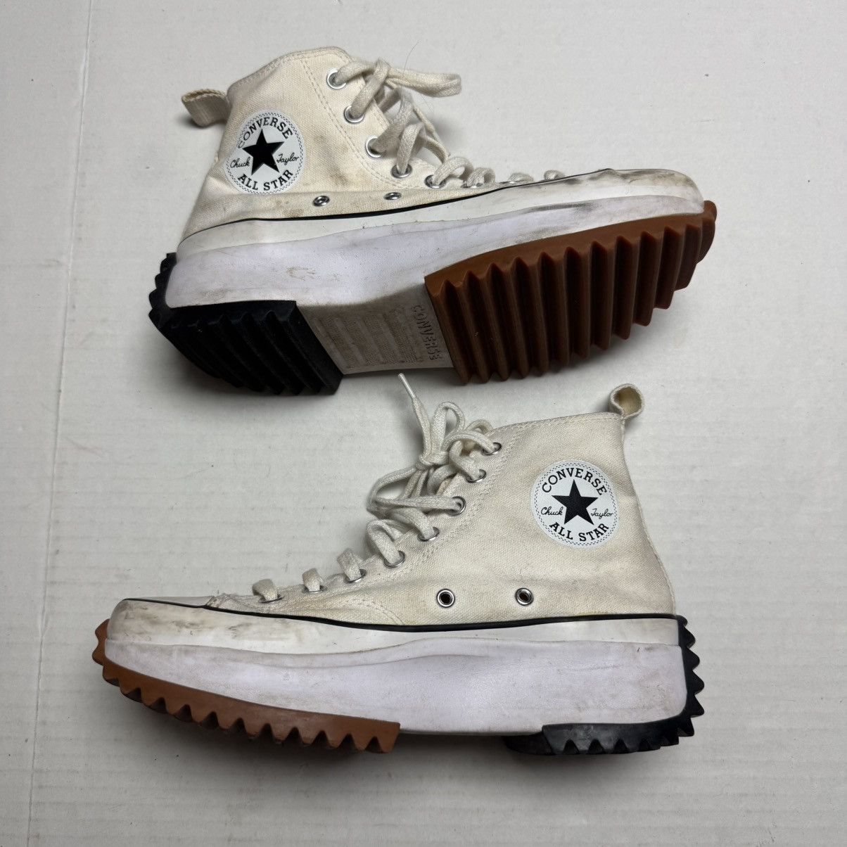 Converse Converse Unisex Run Star Hike High Platform Sneakers Size US 7 / EU 40 - 2 Thumbnail