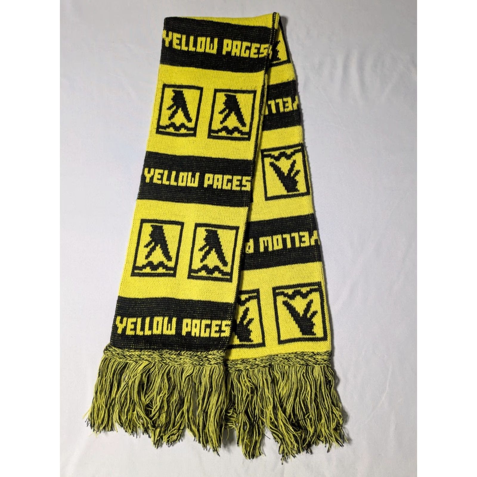 Vintage VTG THE YELLOW PAGES Let Your Fingers Do the Walking Scarf Scarf Adult Unisex Yellow 50" Fringe 62" Vintage The Yellow Pages Size ONE SIZE - 3 Thumbnail