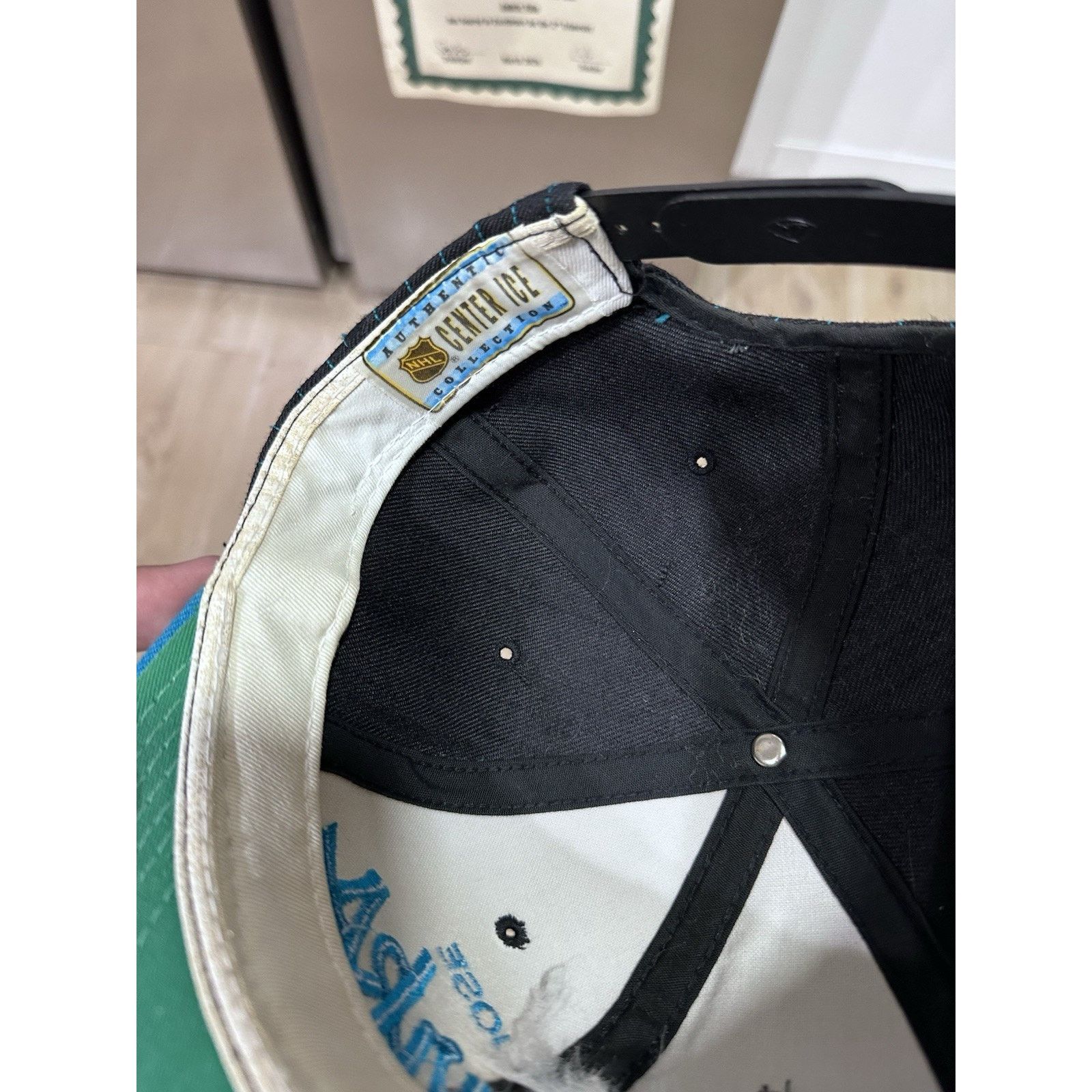 Sports Specialties Vintage San Jose Sharks Script Snapback Hat Pinstripe Size ONE SIZE - 6 Thumbnail