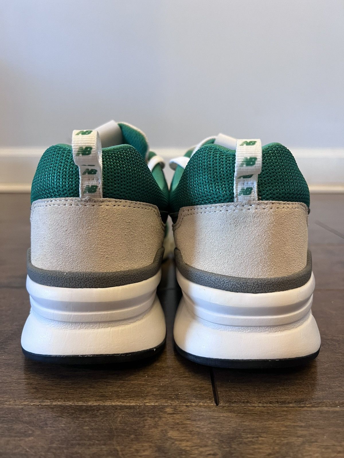 New Balance New Balance 997H ‘Celtic Football Club’ Size US 10.5 / EU 43-44 - 7 Thumbnail