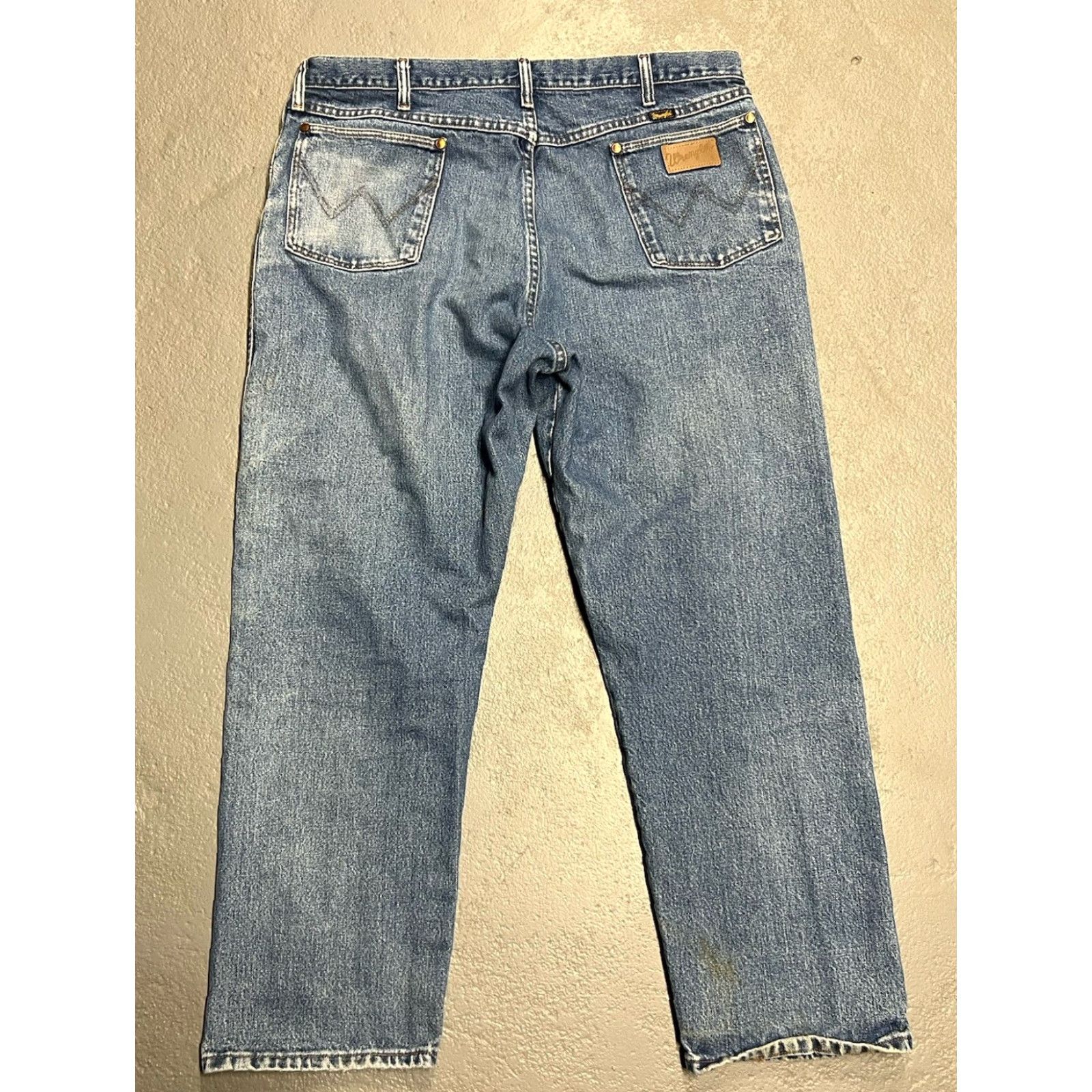 Wrangler VINTAGE Wrangler Western Cowboy Jeans Mens 40x30 Light Blue Bootcut 31MWZGK 30 Inseam Stains Size US 40 / EU 56 - 2 Thumbnail