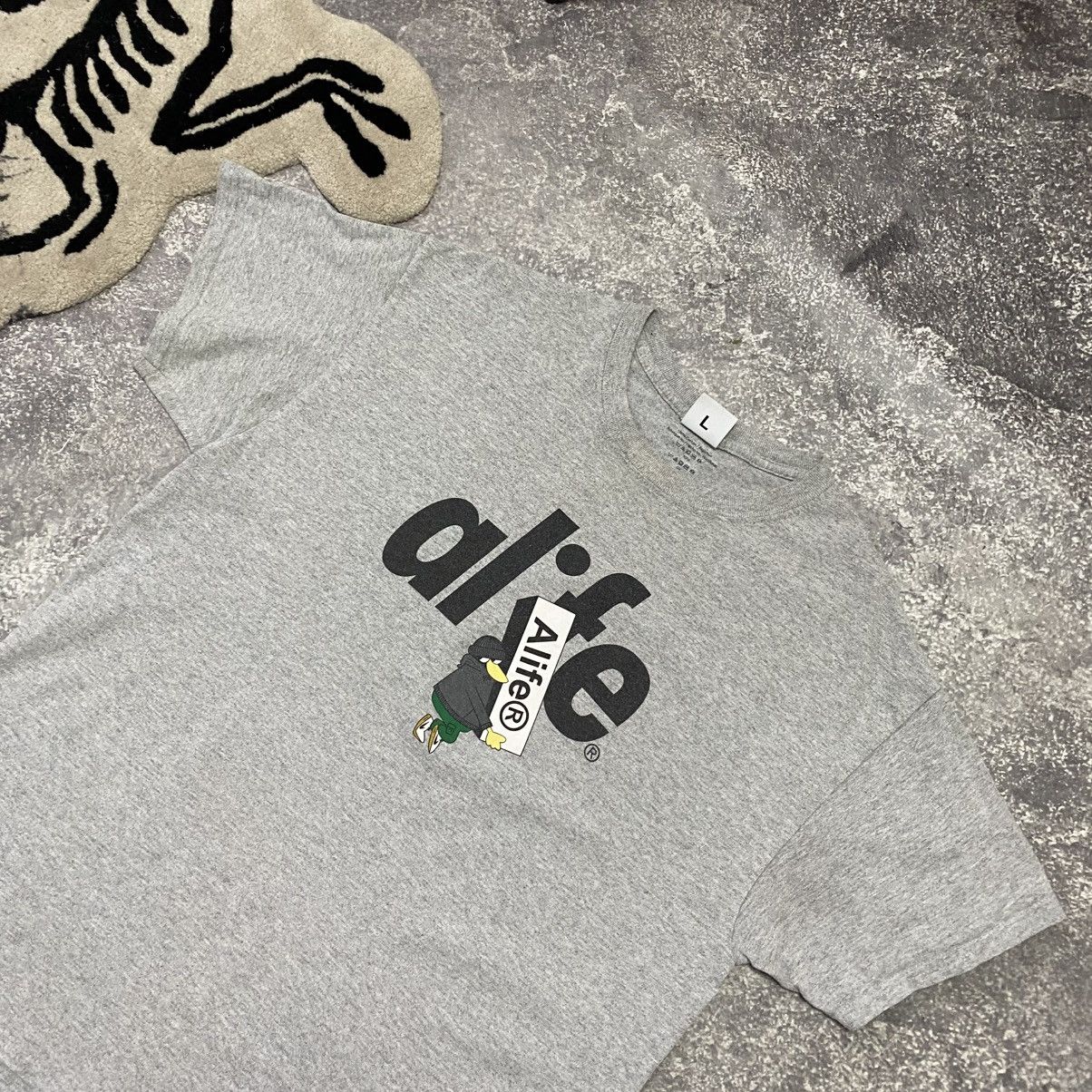 Alife Designer Alife Big Logo luxury streetwear rare tee Size US L / EU 52-54 / 3 - 2 Thumbnail