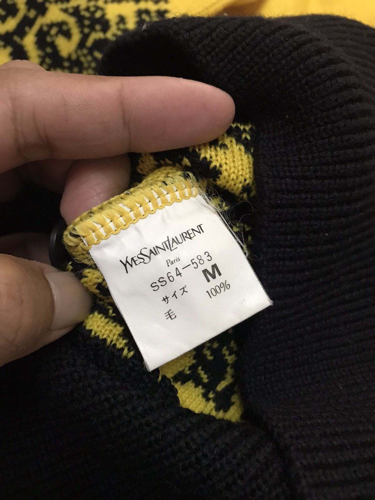Yves Saint Laurent Yves Saint Laurent Yellow Knit Size US M / EU 48-50 / 2 - 5 Thumbnail