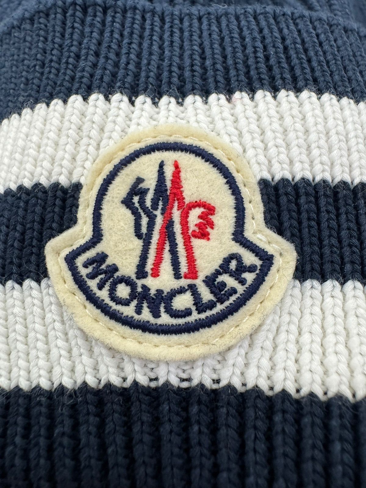 Moncler Moncler White Navy Blue Beanie Size ONE SIZE - 3 Thumbnail