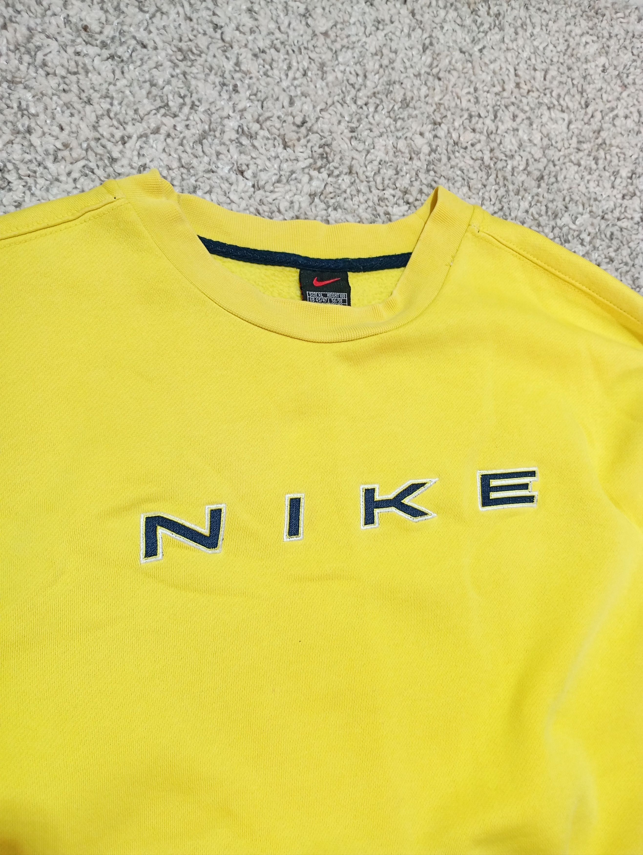 Nike Vintage Nike 90s Center Swoosh Crewneck Sweatshirt USA Size US L / EU 52-54 / 3 - 2 Thumbnail