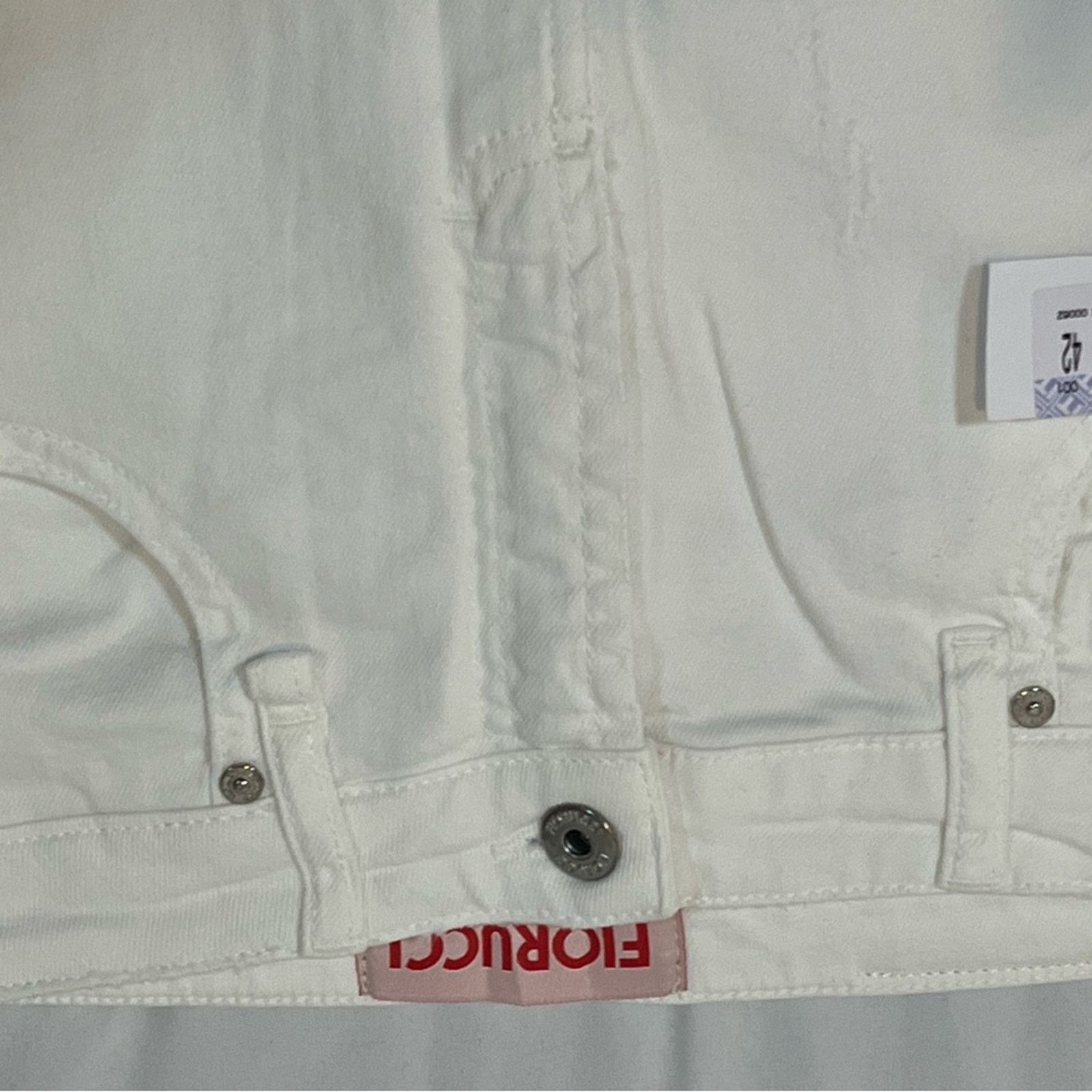 Fiorucci Fiorucci White Distressed Denim Mini Skirt Size 28" / US 6 / IT 42 - 3 Thumbnail