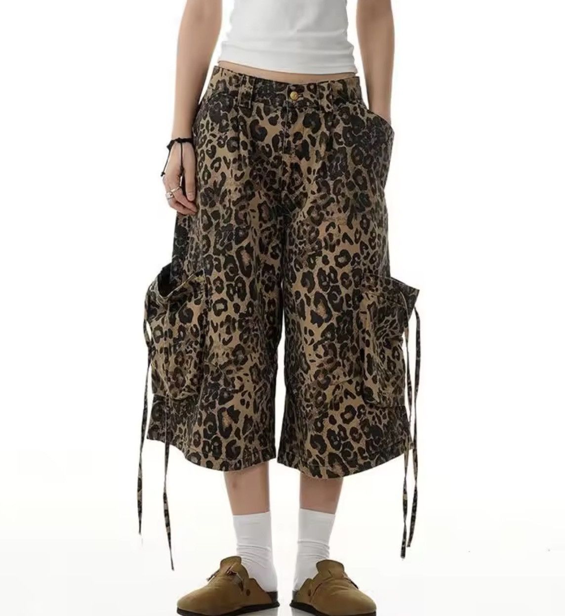 Other Leopard Print Long Wide Cargo Jorts, Baggy Shorts Size US 30 / EU 46 - 5 Thumbnail