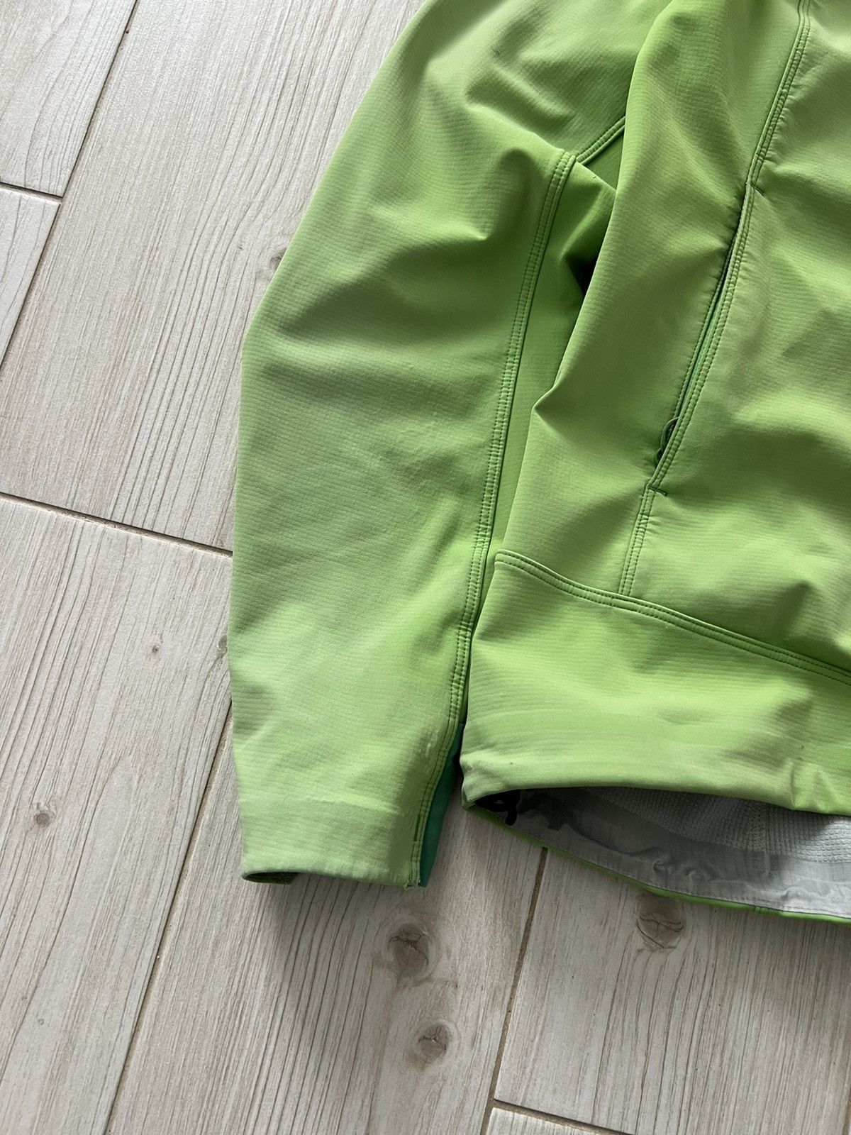 Arc'teryx Arcteryx Womens Gamma MX Softshell Zip Jacket Vintage Size L / US 10 / IT 46 - 4 Thumbnail