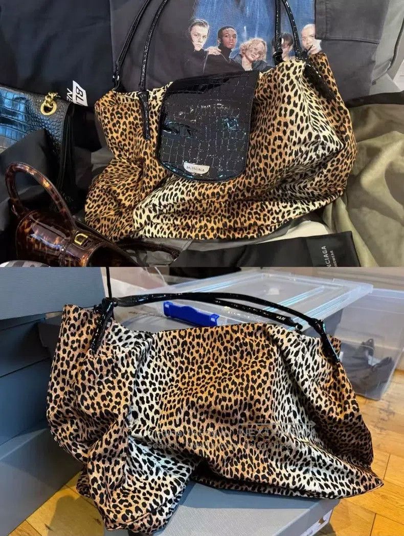 Balenciaga Balenciaga Leopard Print Nylon Pattern Crocodile Leather B Size ONE SIZE - 1 Thumbnail