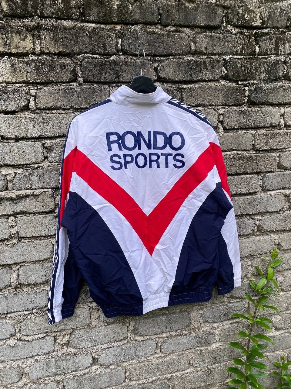 Speedo Vintage 89s Speedo Windbreaker Jacket Size US S / EU 44-46 / 1 - 3 Thumbnail