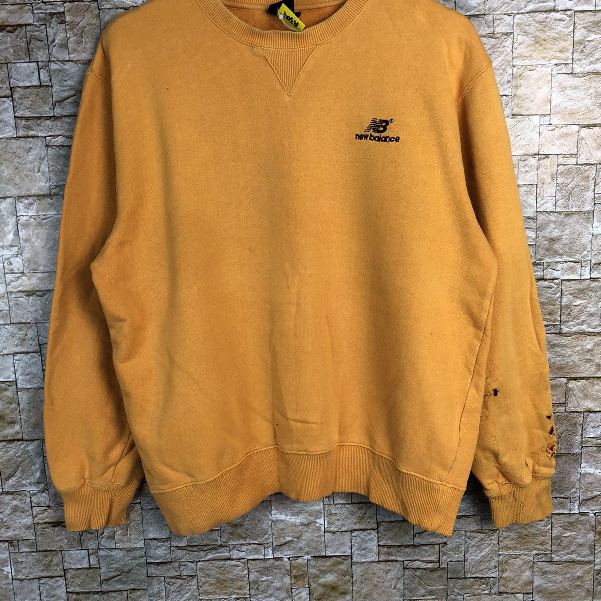New Balance New Balance Orange ripped vintage Sweatshirt #A304 Size US M / EU 48-50 / 2 - 3 Thumbnail