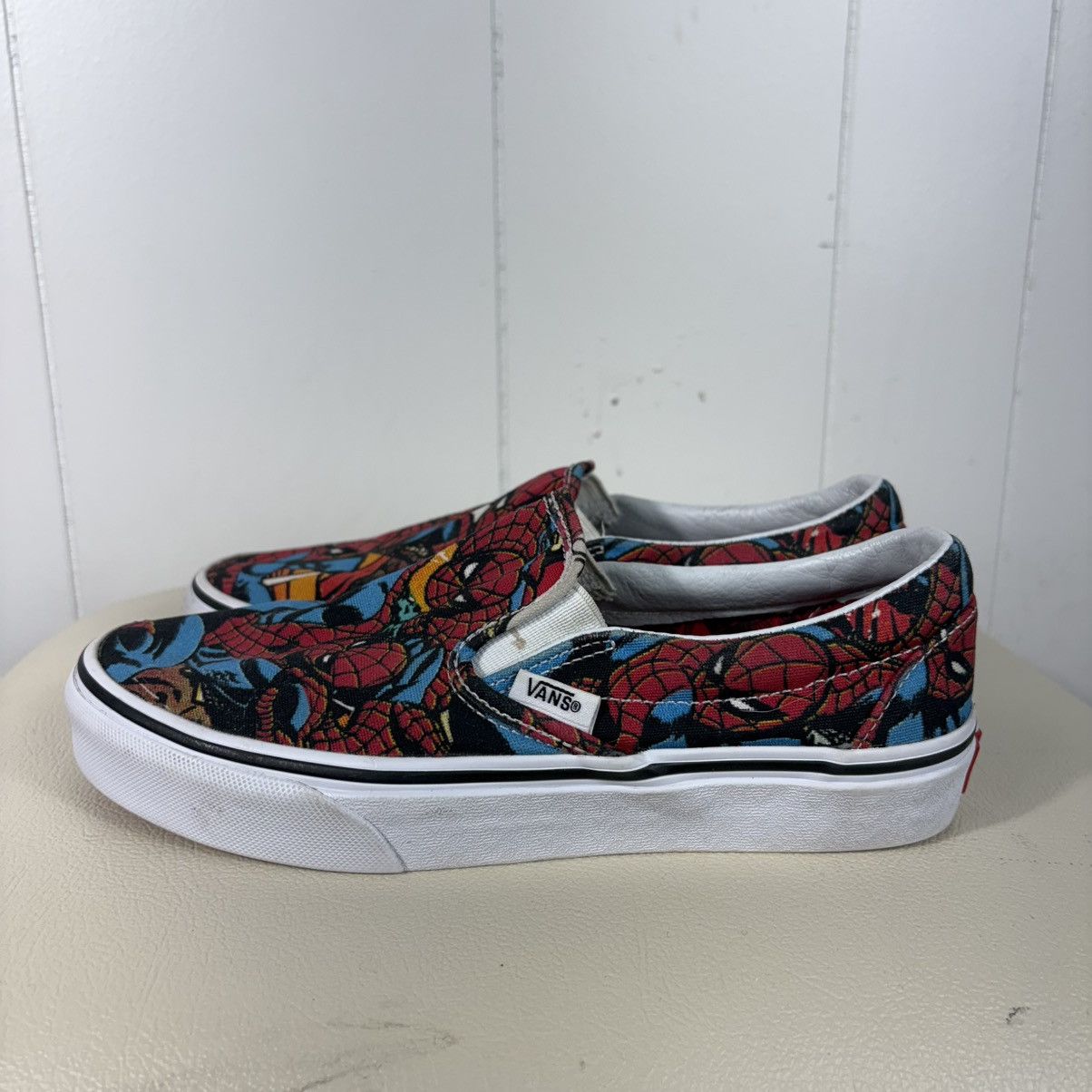 Vans Vans x Marvel Spider-Man Low Top Slip On Canvas Sneakers Size US 6.5 / IT 36.5 - 4 Thumbnail