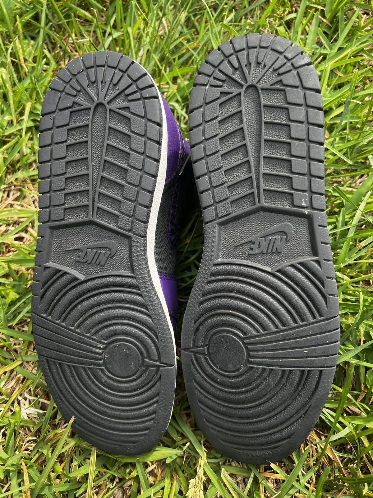 Jordan Brand CLEAN Air Jordan 1 Phat size 7 Womens Mid Anthracite Purple Size US 7 / IT 37 - 10 Thumbnail