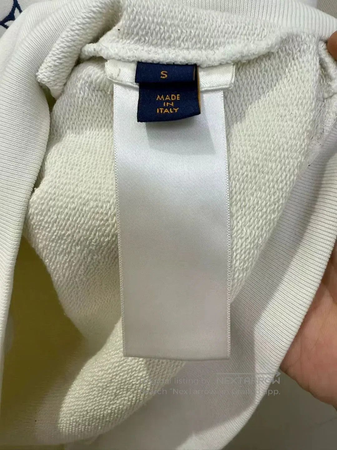Louis Vuitton louis vuitton white gradient logo sweatshirt. Size US S / EU 44-46 / 1 - 3 Thumbnail