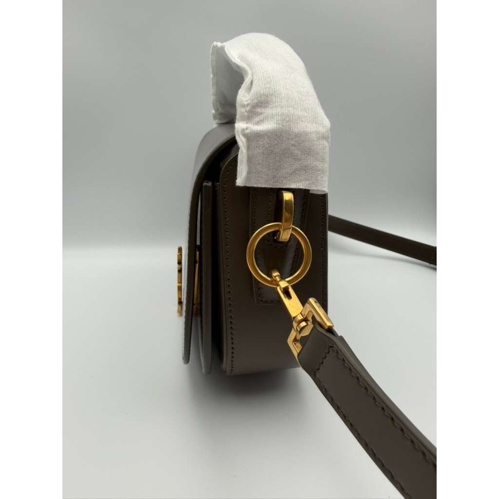 Saint Laurent Paris CC31 Size: OS / YSL Voltaire Shoulder Bag in Dark Brown Size ONE SIZE - 4 Thumbnail