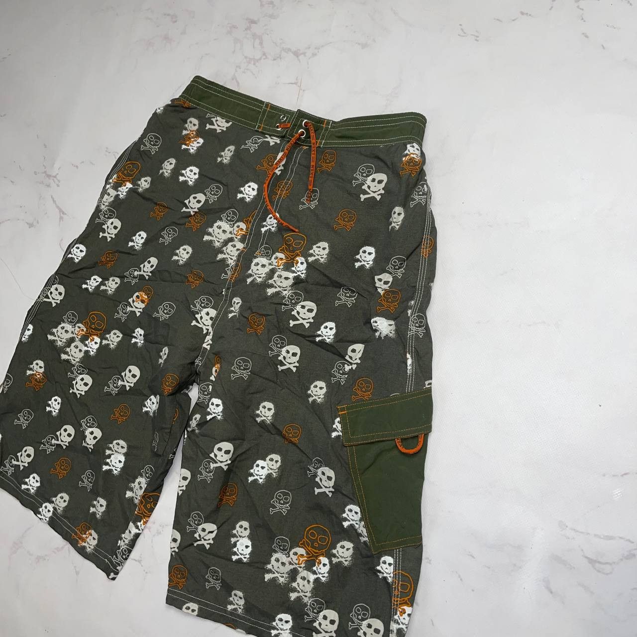 Vintage vintage x streatwear y2k Skeleton skulls vintage shorts sz s Size US 30 / EU 46 - 4 Thumbnail