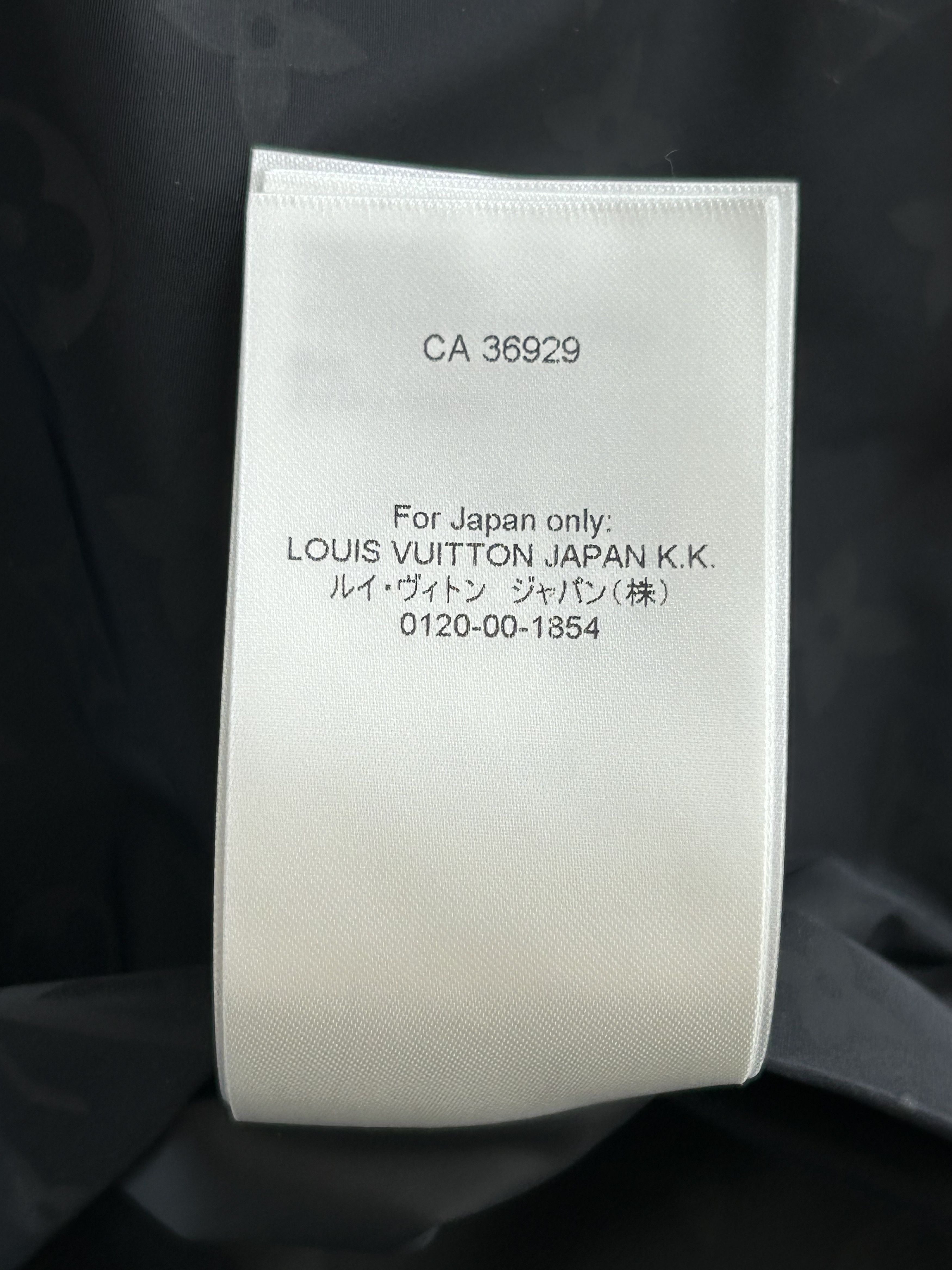 Louis Vuitton Louis Vuitton Black Monogram Raincoat Size US S / EU 44-46 / 1 - 9 Thumbnail