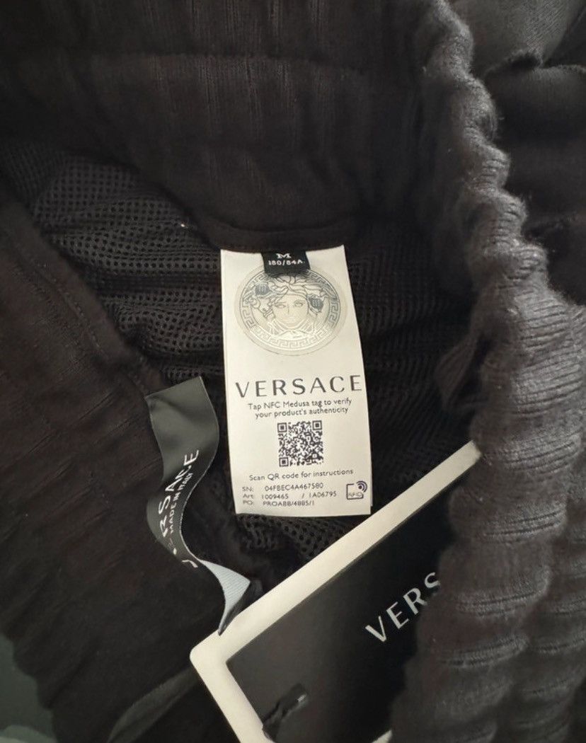 Versace Versace Black Shorts Size US 30 / EU 46 - 4 Thumbnail