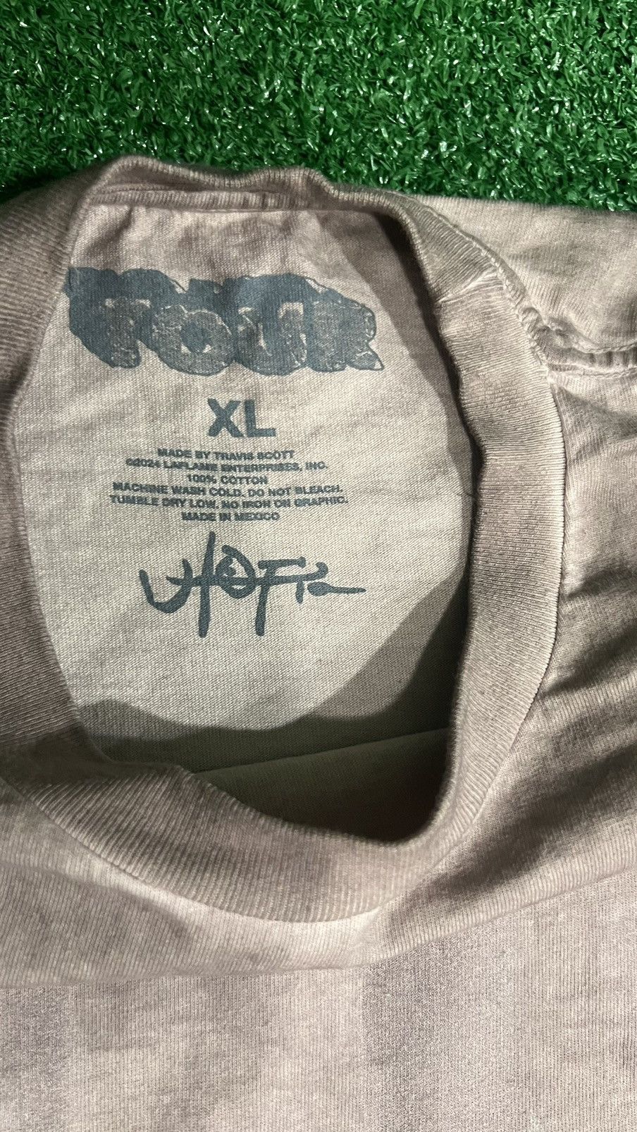 Travis Scott TRAVIS SCOTT METLIFE GREY TEE NYC **SOLD OUT** Size US XL / EU 56 / 4 - 3 Thumbnail