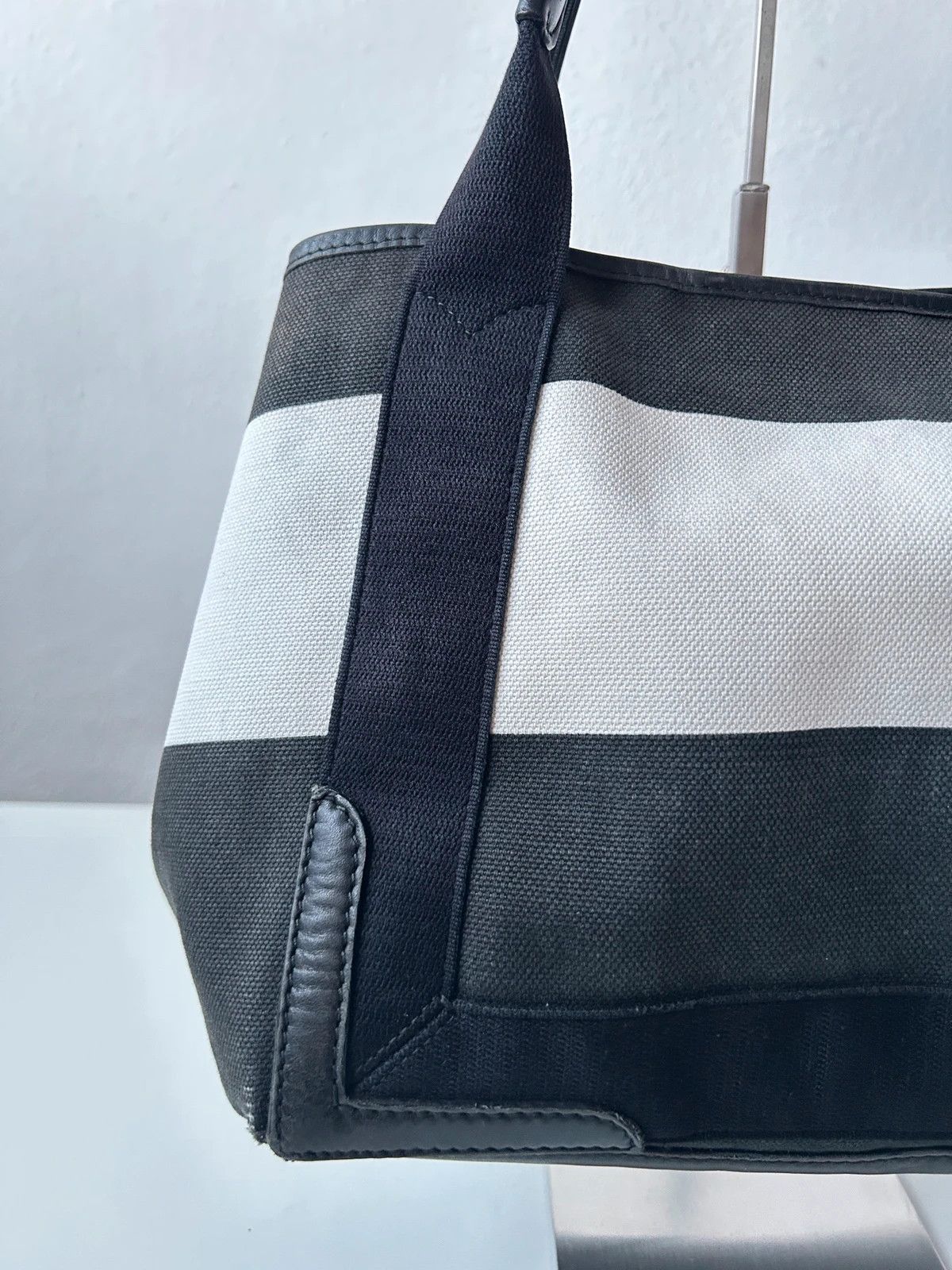 Balenciaga Balenciaga navy cabas logo tote bag small Size ONE SIZE - 12 Thumbnail