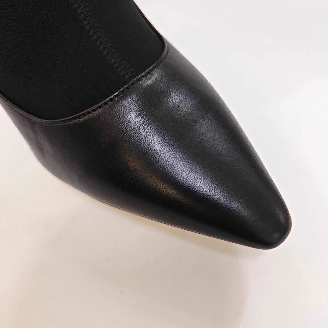 Jimmy Choo Women's Jimmy Choo 37 Heels Size US 6 / IT 36 - 7 Thumbnail