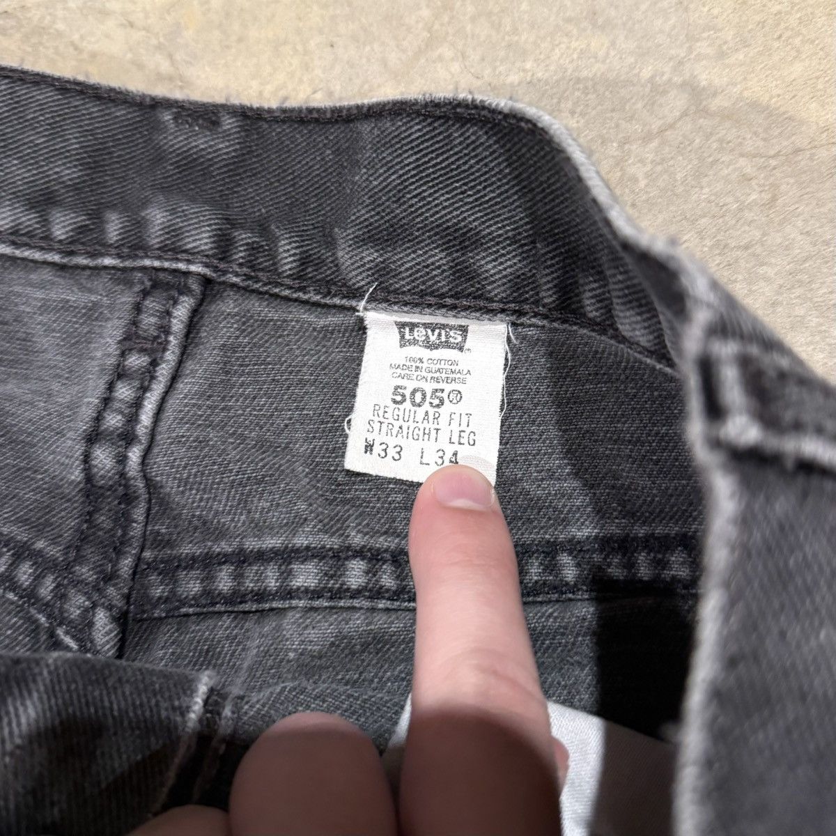 Levi's Vtg 1990s Levi’s 505 Faded Distressed Black Jeans ERD Grunge Size US 32 / EU 48 - 7 Thumbnail