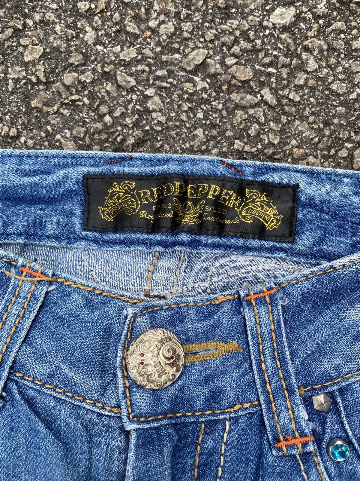 Japanese Brand Red Pepper Low Rise Faded Blue Back Logo Flare Jeans Size US 30 / EU 46 - 16 Thumbnail