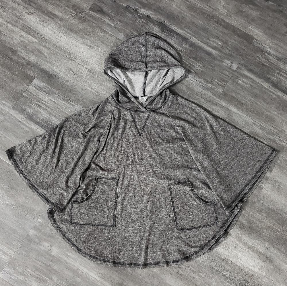 Designer Dark Grey Charlotte Russe Hooded Poncho Size M / US 6-8 / IT 42-44 - 1 Thumbnail
