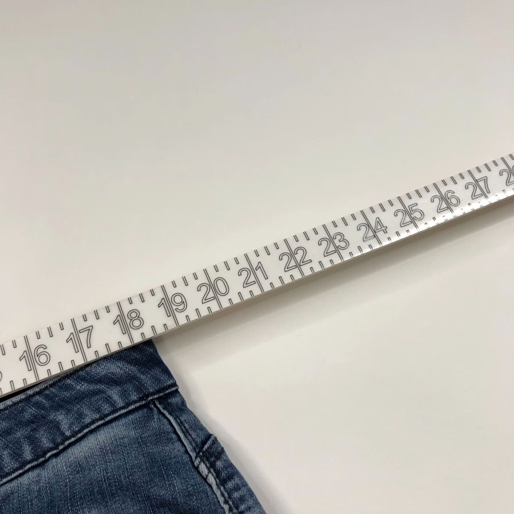 Vintage Democracy Jeans 16 Mid Rise 36W 29L Blue Regular Women Denim 5-Pocket Inseam 29" Belt Loops Cap Back Front Pockets Stretch No Holes Stain N/A Size 38" / US 16 / IT 52 - 6 Thumbnail