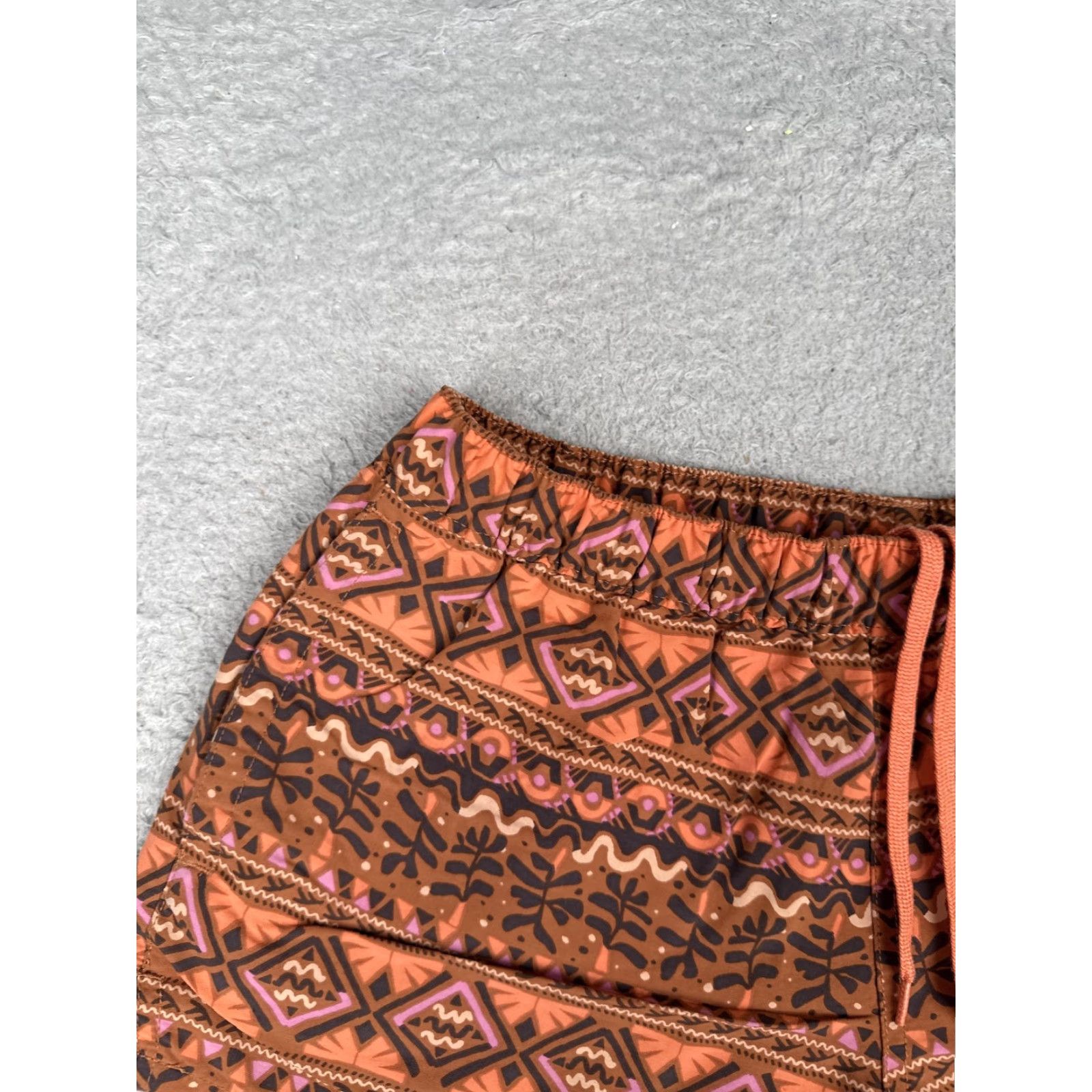 Patagonia Patagonia Womens Short Shorts Casual Beach Geometric Tribal Orange Nylon Drawstring Pockets Size 32" / US 10 / IT 46 - 4 Thumbnail